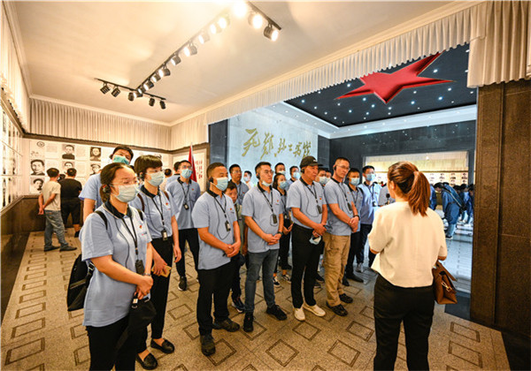 重温党史守初心，砥砺前行担使命——快盈lll平台九建走进井冈山接受党史学习教育